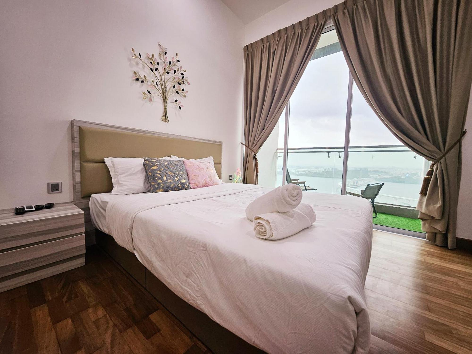 Pangsapuri Paragon With Private Jacuzzi Near Ciq Rts *