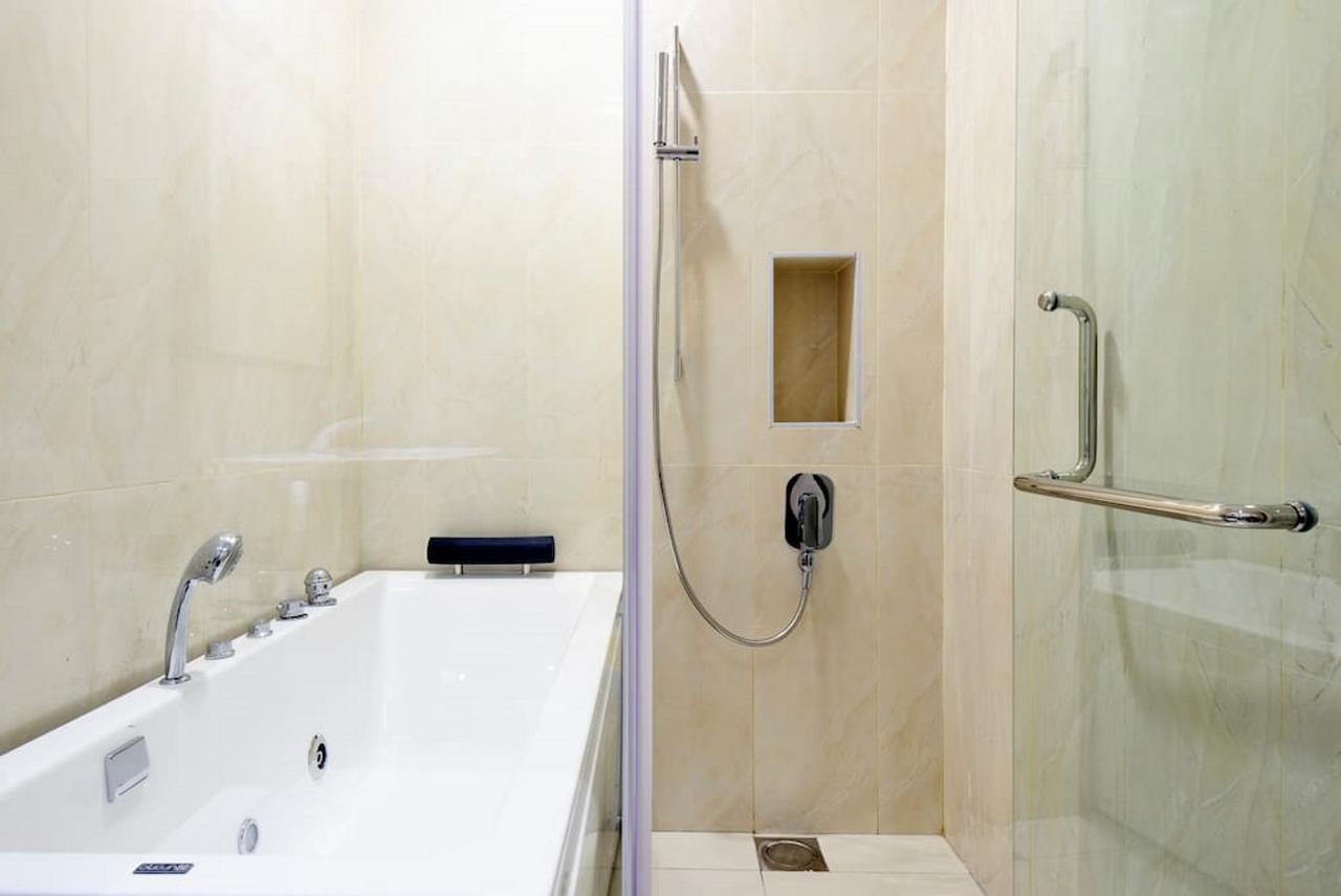 Pangsapuri Paragon With Private Jacuzzi Near Ciq Rts