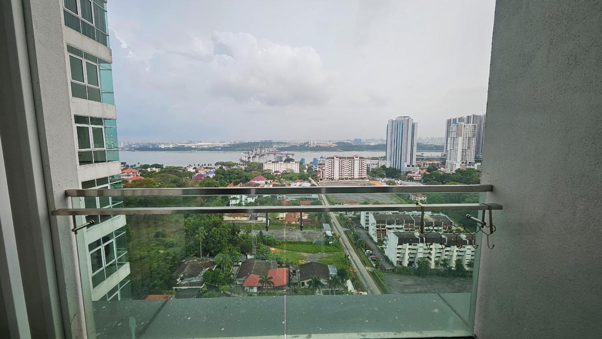 Paragon With Private Jacuzzi Near Ciq Rts * Johor Bahru