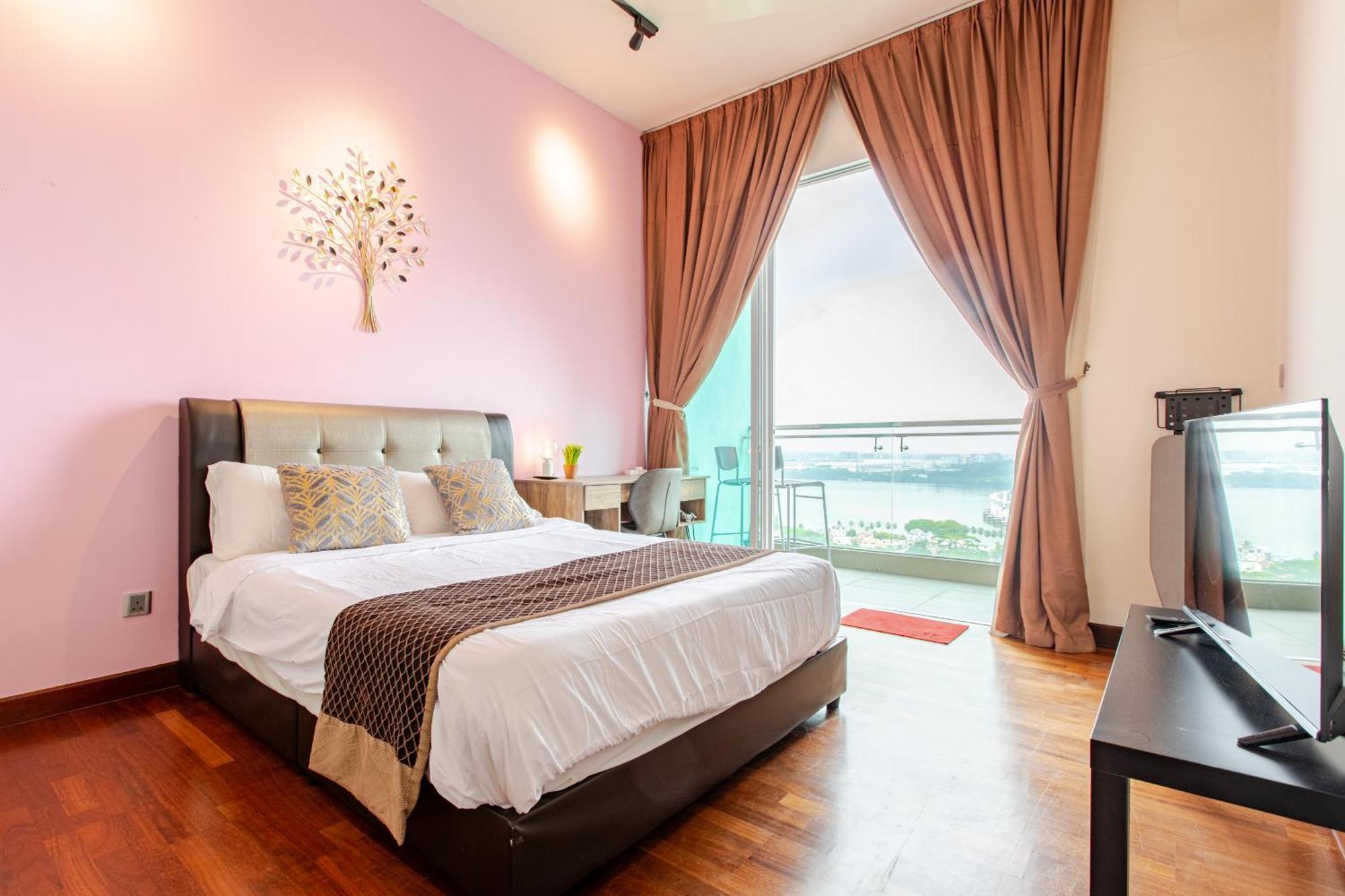Paragon With Private Jacuzzi Near Ciq Rts