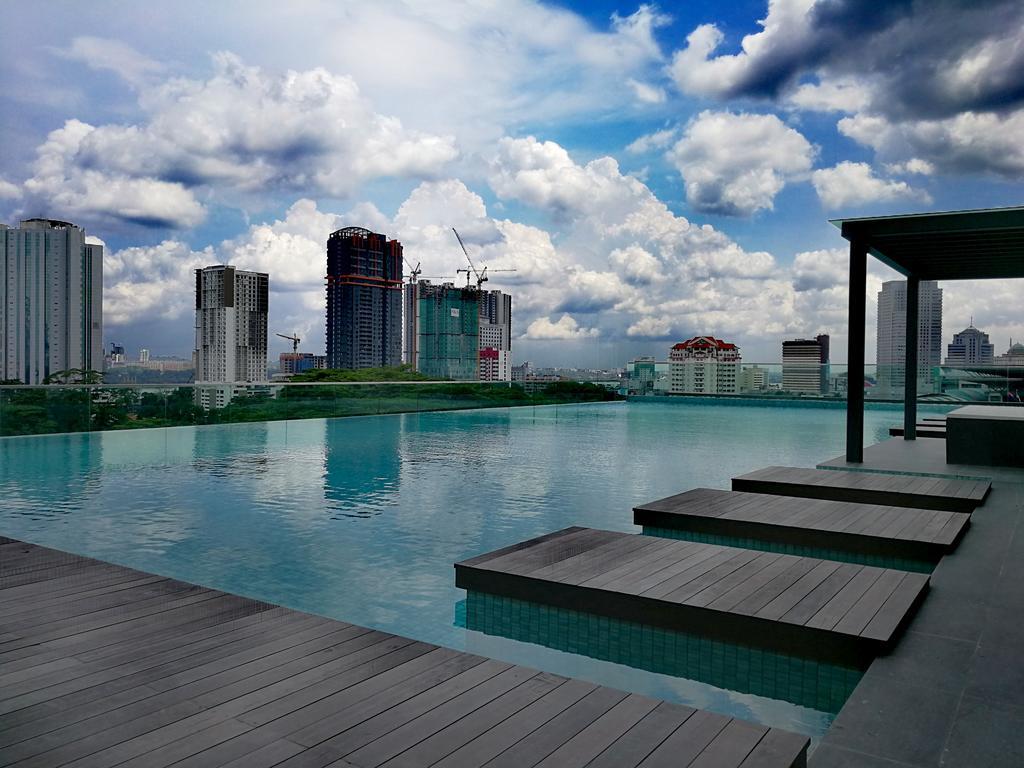 Apartment Paragon With Private Jacuzzi Near Ciq Rts Johor Bahru